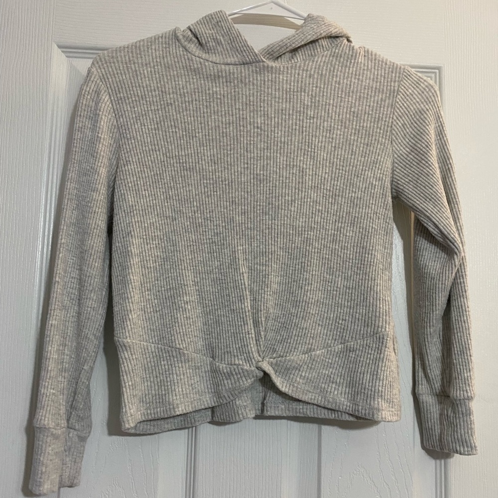gray long sleeve